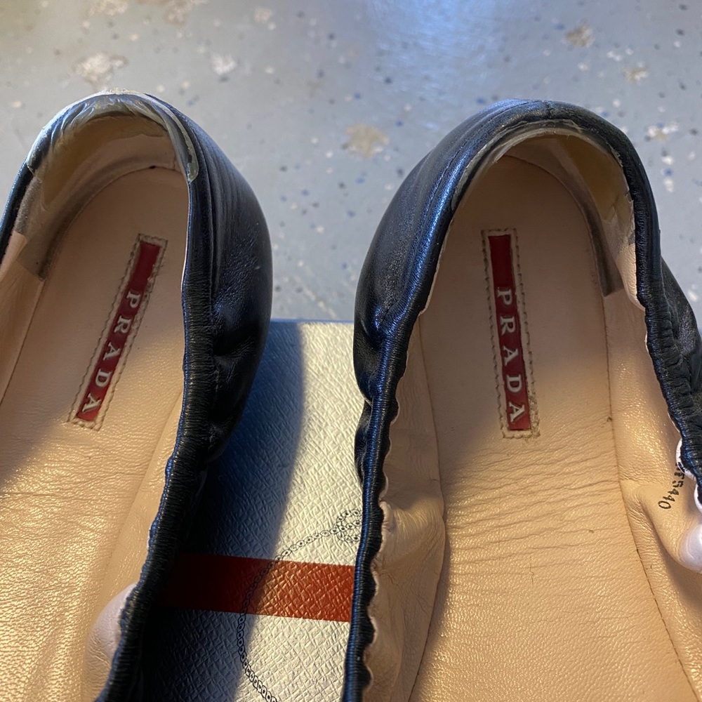 Shoes - Picture 3 of 9